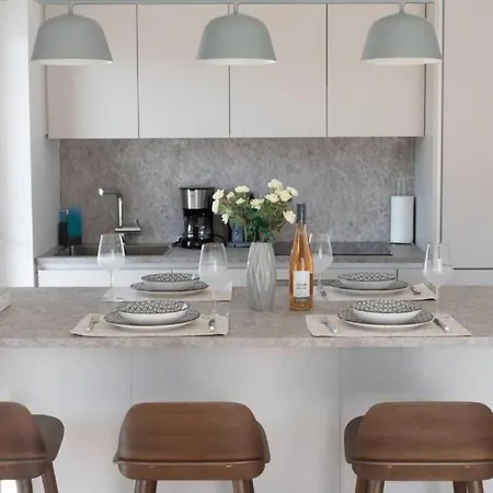 Bright Apartment In The New Building Athen Exterior foto