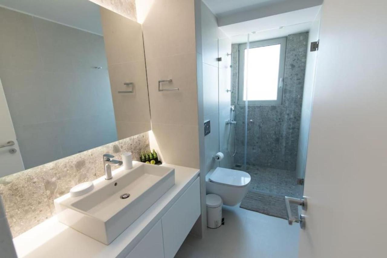 Bright In The New Building Appartement Athènes